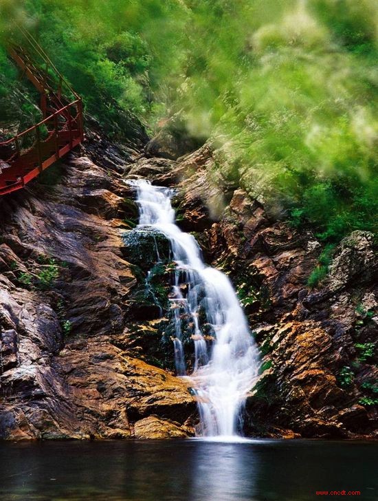 九龙潭自然风景区