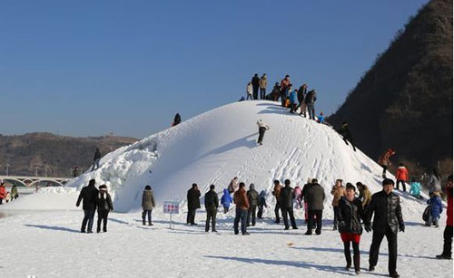 冬季的承德--冰雪旅游市场